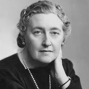 Sách của Agatha Christie | Atabook.com
